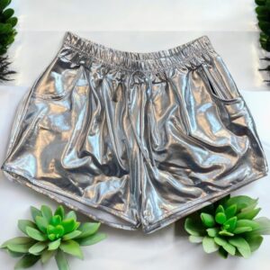 Shorts Metalizado Prata